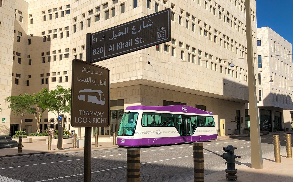 المركبات الكهربائية
