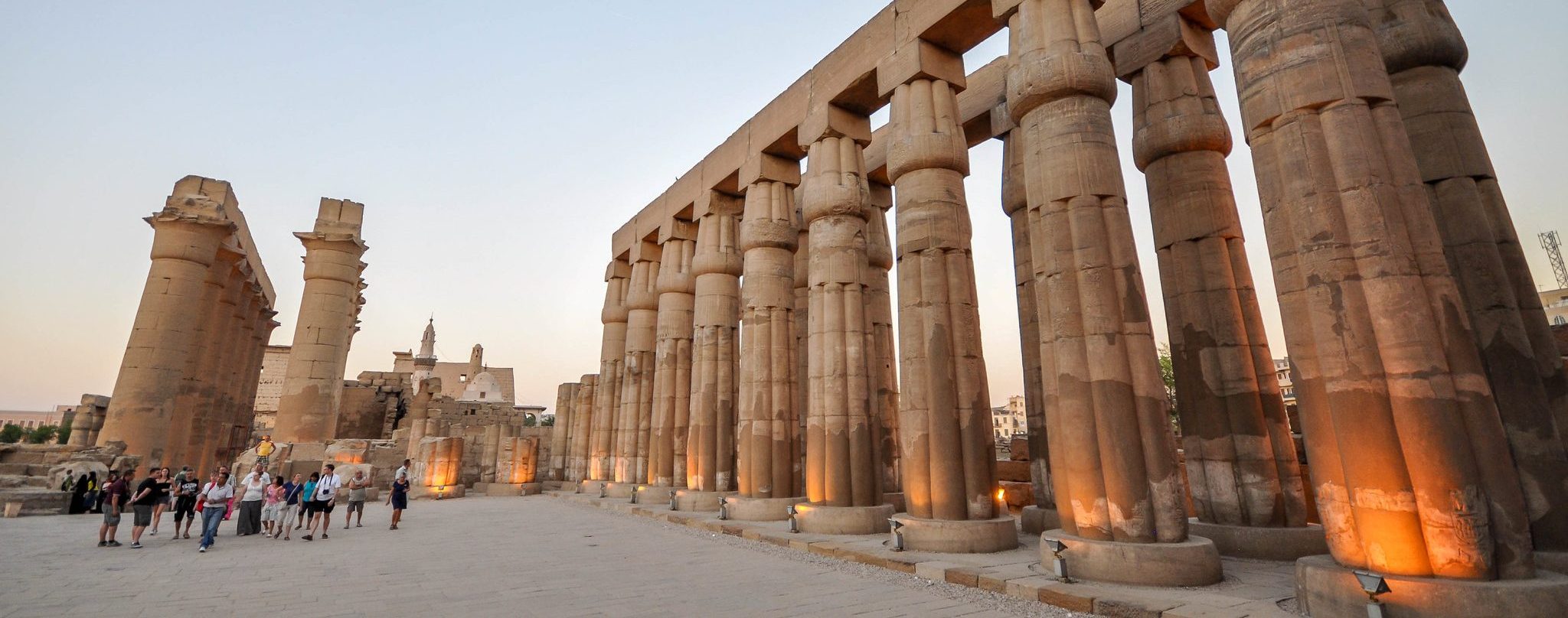 الصناعة السياحية 1 14281920163 af4176b6dc k e1595149047505 1